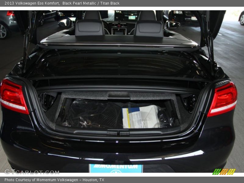 Black Pearl Metallic / Titan Black 2013 Volkswagen Eos Komfort