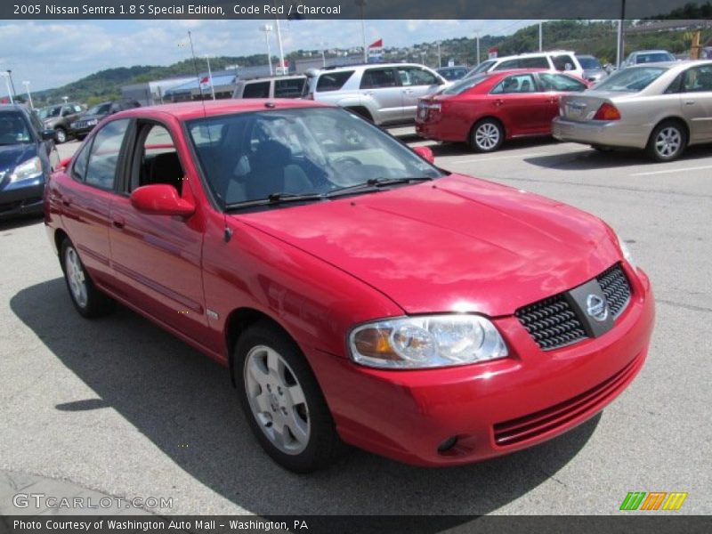 Code Red / Charcoal 2005 Nissan Sentra 1.8 S Special Edition