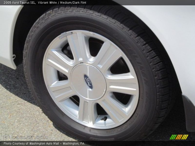 Vibrant White / Medium/Dark Flint 2005 Ford Taurus SEL