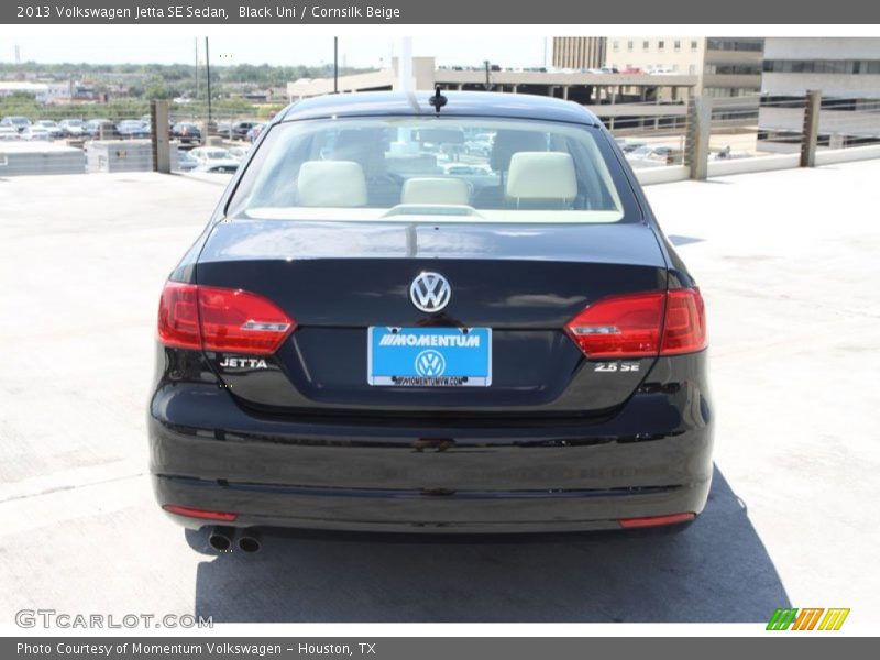 Black Uni / Cornsilk Beige 2013 Volkswagen Jetta SE Sedan