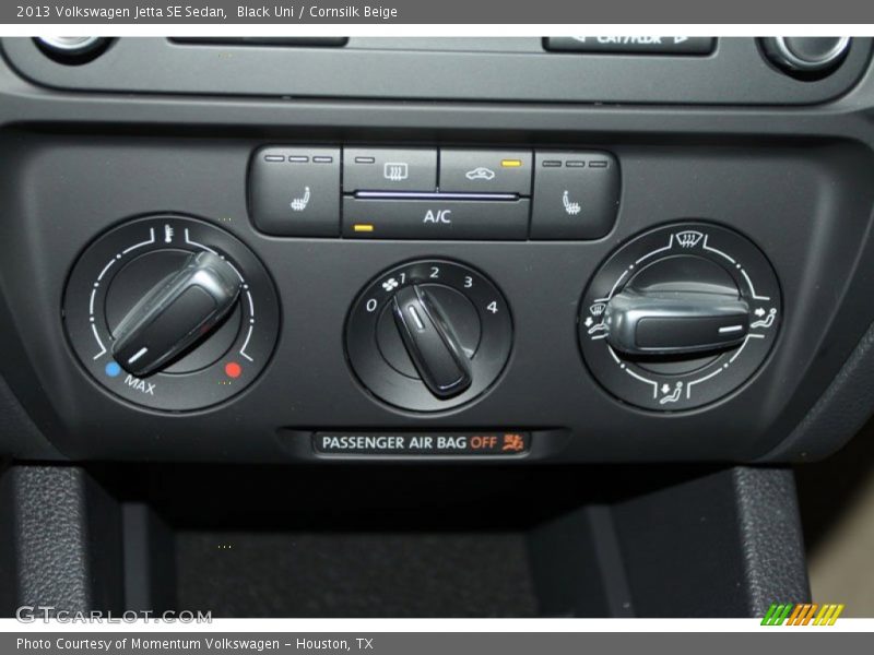 Black Uni / Cornsilk Beige 2013 Volkswagen Jetta SE Sedan