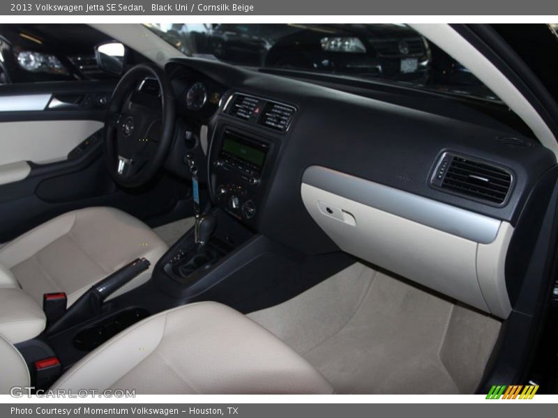 Black Uni / Cornsilk Beige 2013 Volkswagen Jetta SE Sedan