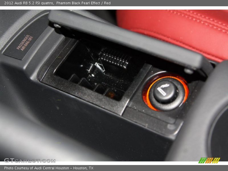 Phantom Black Pearl Effect / Red 2012 Audi R8 5.2 FSI quattro
