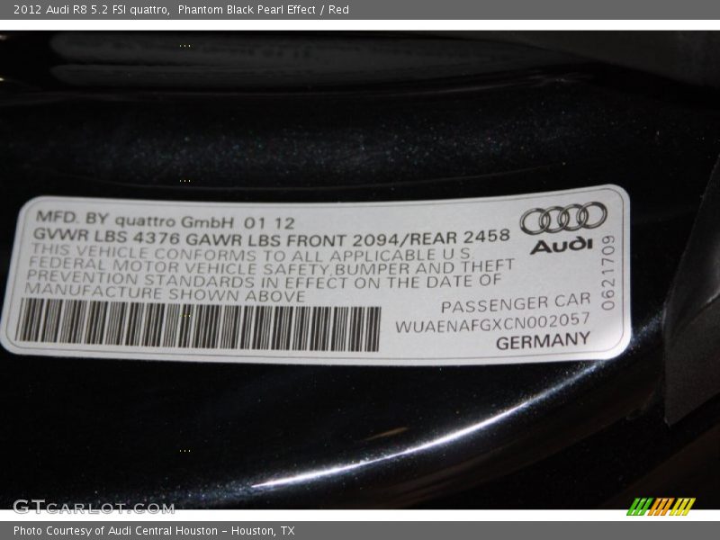 Phantom Black Pearl Effect / Red 2012 Audi R8 5.2 FSI quattro