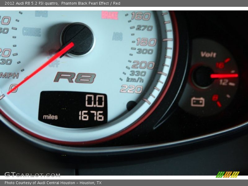 2012 R8 5.2 FSI quattro 5.2 FSI quattro Gauges