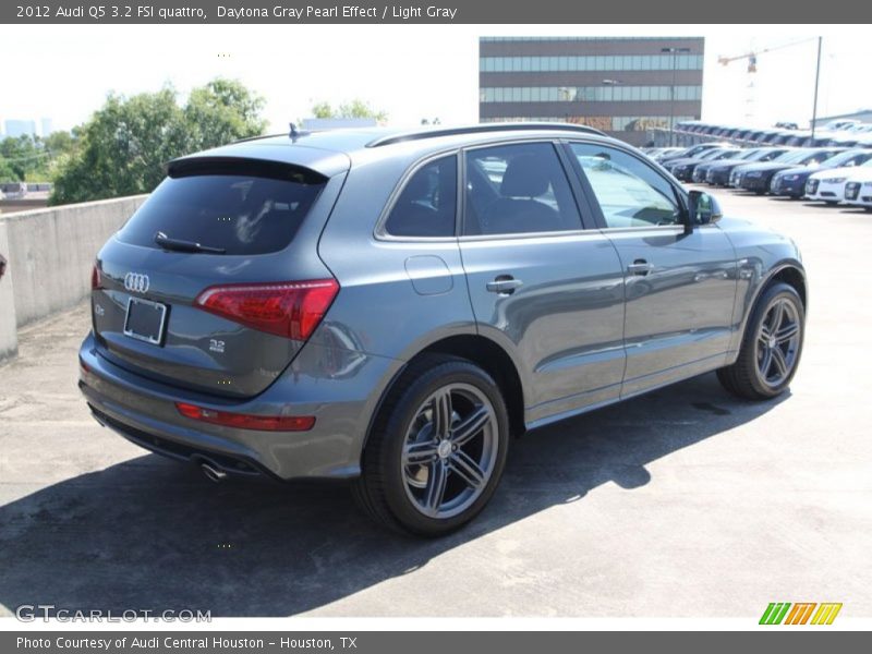 Daytona Gray Pearl Effect / Light Gray 2012 Audi Q5 3.2 FSI quattro