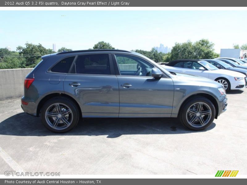  2012 Q5 3.2 FSI quattro Daytona Gray Pearl Effect