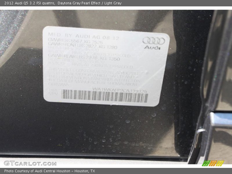 Daytona Gray Pearl Effect / Light Gray 2012 Audi Q5 3.2 FSI quattro