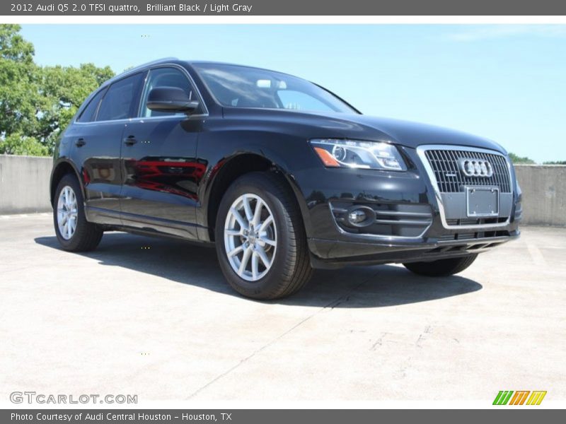 Brilliant Black / Light Gray 2012 Audi Q5 2.0 TFSI quattro