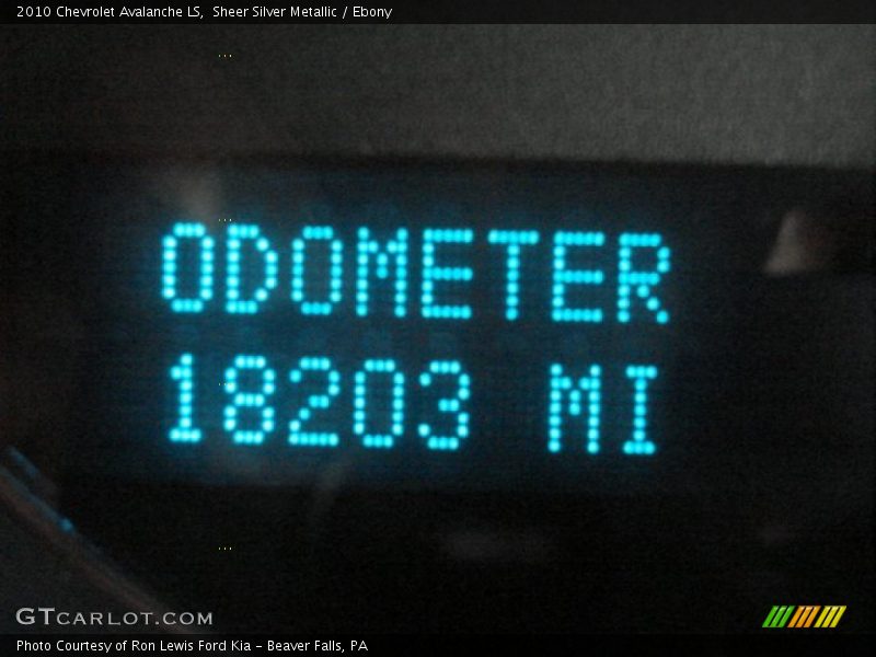 Sheer Silver Metallic / Ebony 2010 Chevrolet Avalanche LS