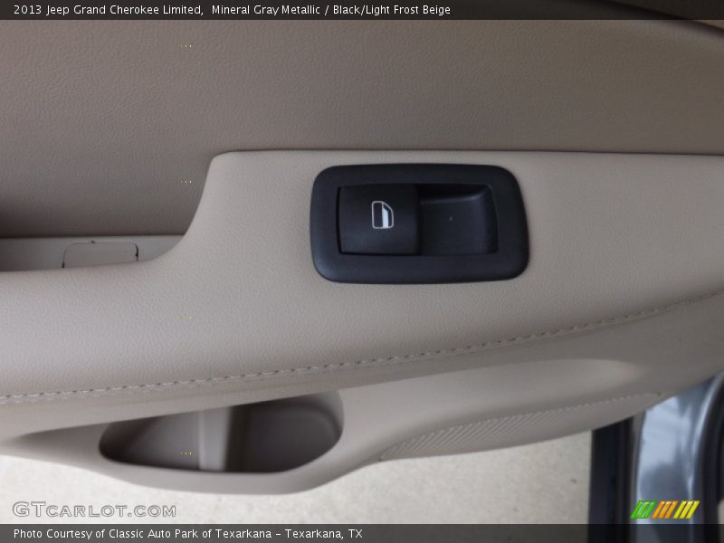 Mineral Gray Metallic / Black/Light Frost Beige 2013 Jeep Grand Cherokee Limited