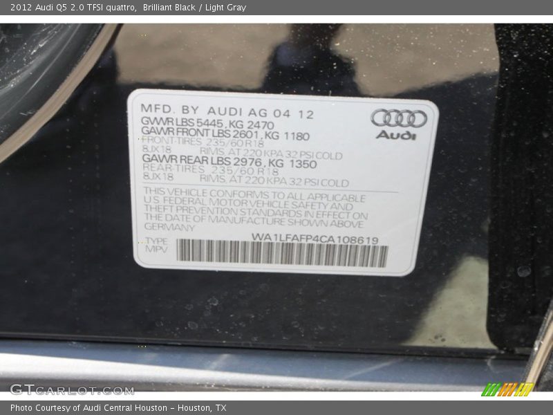 Brilliant Black / Light Gray 2012 Audi Q5 2.0 TFSI quattro