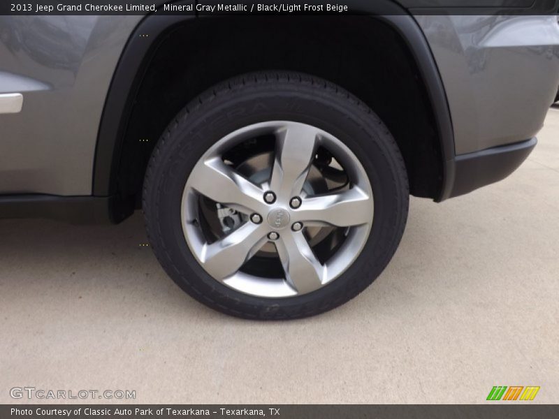  2013 Grand Cherokee Limited Wheel