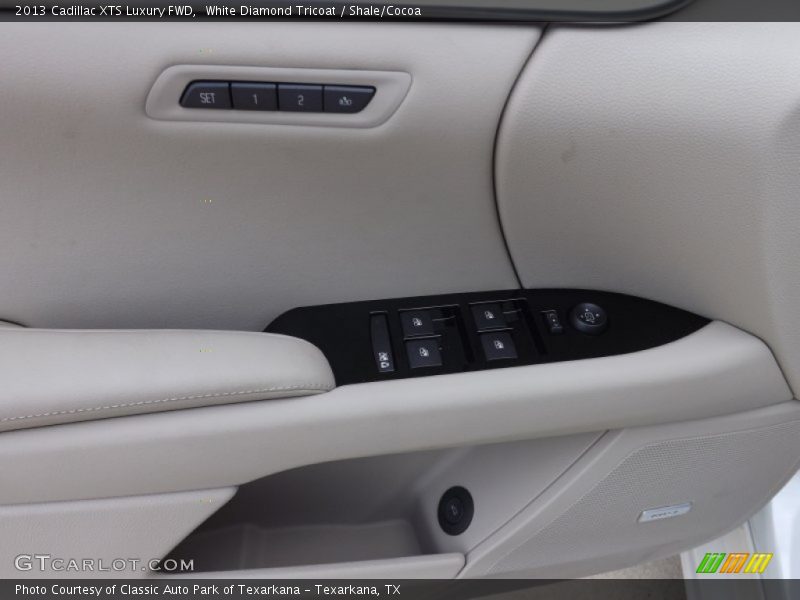 White Diamond Tricoat / Shale/Cocoa 2013 Cadillac XTS Luxury FWD