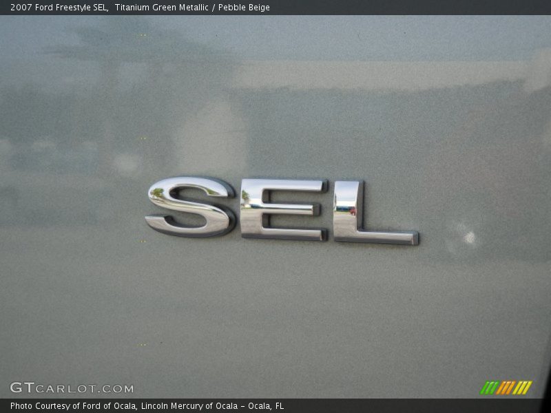 Titanium Green Metallic / Pebble Beige 2007 Ford Freestyle SEL