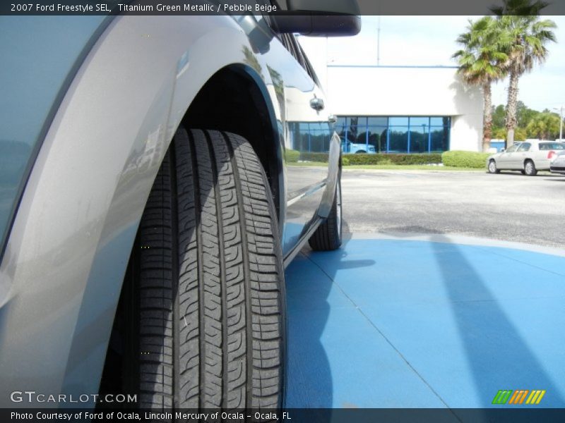 Titanium Green Metallic / Pebble Beige 2007 Ford Freestyle SEL