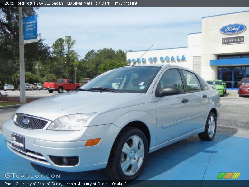 CD Silver Metallic / Dark Flint/Light Flint 2005 Ford Focus ZX4 SES Sedan