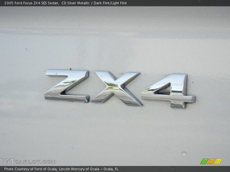 CD Silver Metallic / Dark Flint/Light Flint 2005 Ford Focus ZX4 SES Sedan