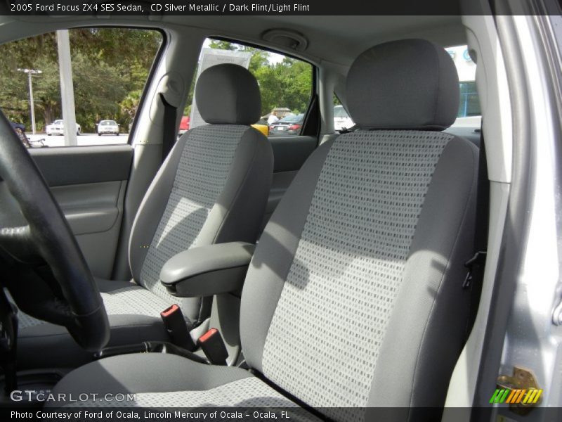 CD Silver Metallic / Dark Flint/Light Flint 2005 Ford Focus ZX4 SES Sedan
