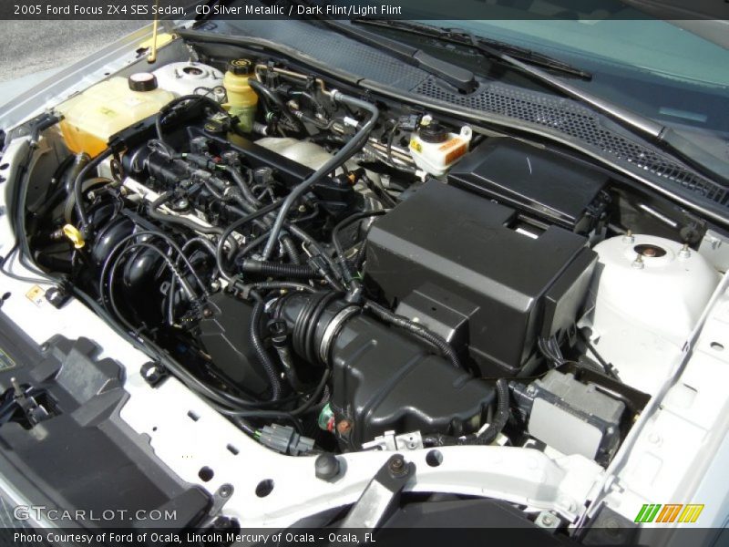 CD Silver Metallic / Dark Flint/Light Flint 2005 Ford Focus ZX4 SES Sedan