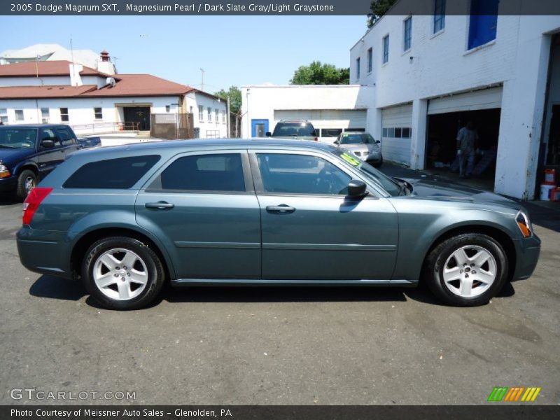 Magnesium Pearl / Dark Slate Gray/Light Graystone 2005 Dodge Magnum SXT