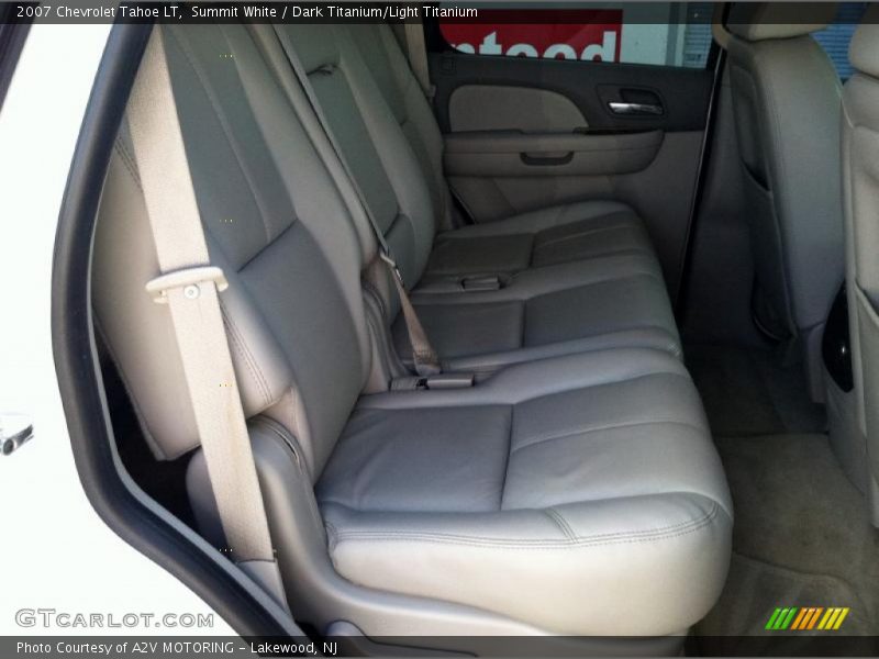 Summit White / Dark Titanium/Light Titanium 2007 Chevrolet Tahoe LT