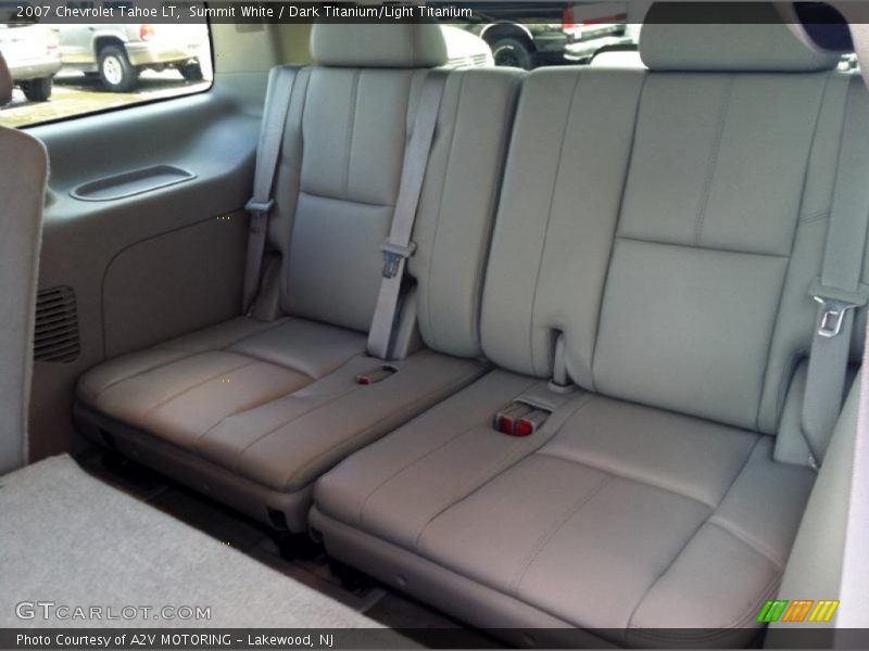 Summit White / Dark Titanium/Light Titanium 2007 Chevrolet Tahoe LT