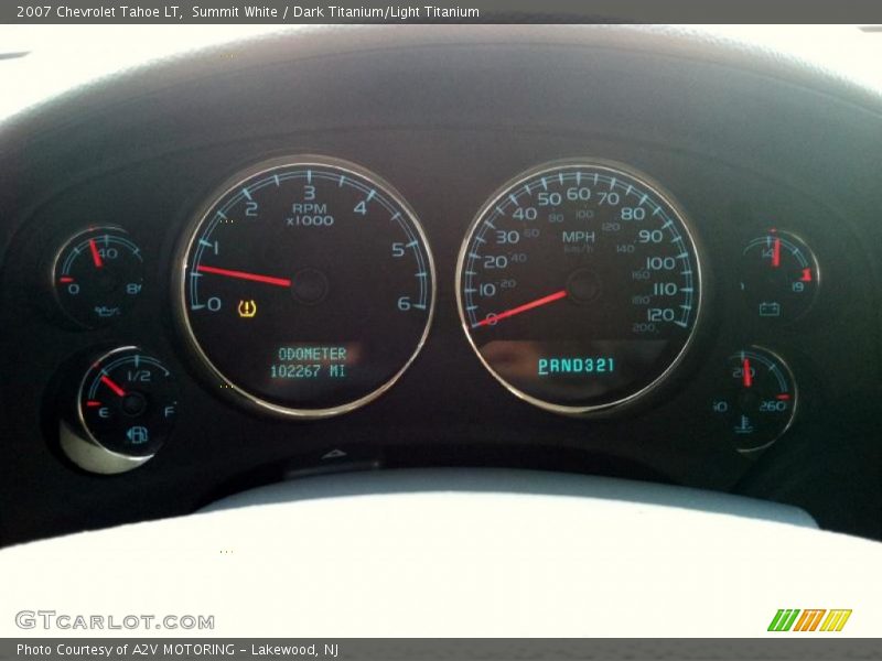 Summit White / Dark Titanium/Light Titanium 2007 Chevrolet Tahoe LT