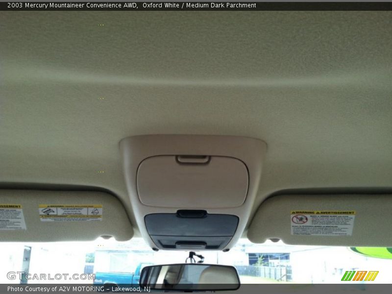 Oxford White / Medium Dark Parchment 2003 Mercury Mountaineer Convenience AWD