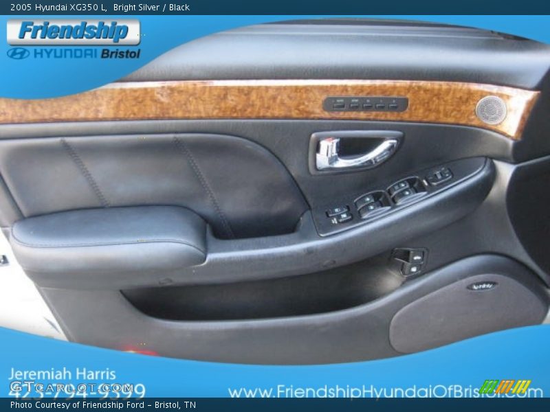 Bright Silver / Black 2005 Hyundai XG350 L