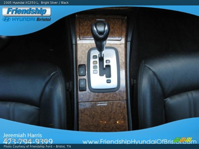 Bright Silver / Black 2005 Hyundai XG350 L