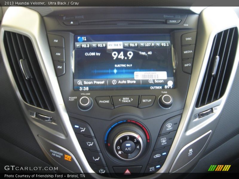 Ultra Black / Gray 2013 Hyundai Veloster