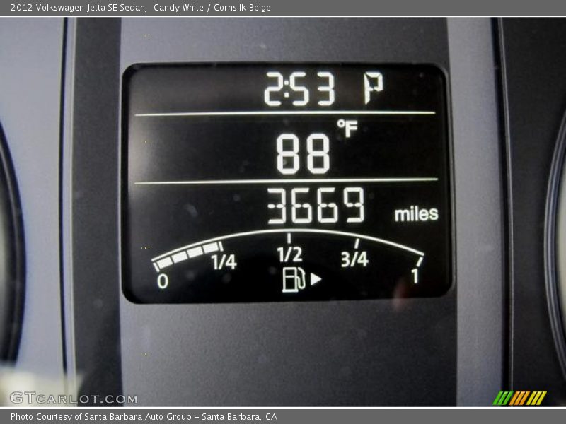Candy White / Cornsilk Beige 2012 Volkswagen Jetta SE Sedan
