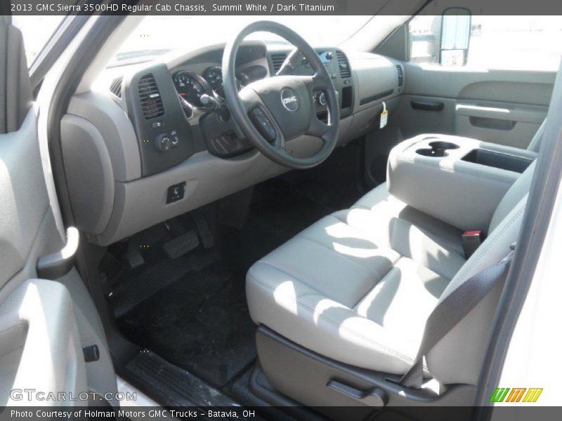 Summit White / Dark Titanium 2013 GMC Sierra 3500HD Regular Cab Chassis