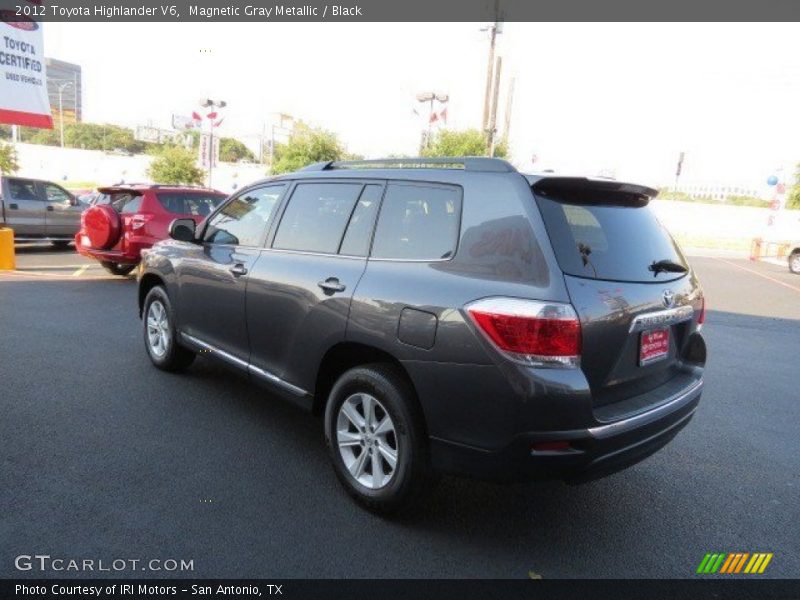 Magnetic Gray Metallic / Black 2012 Toyota Highlander V6