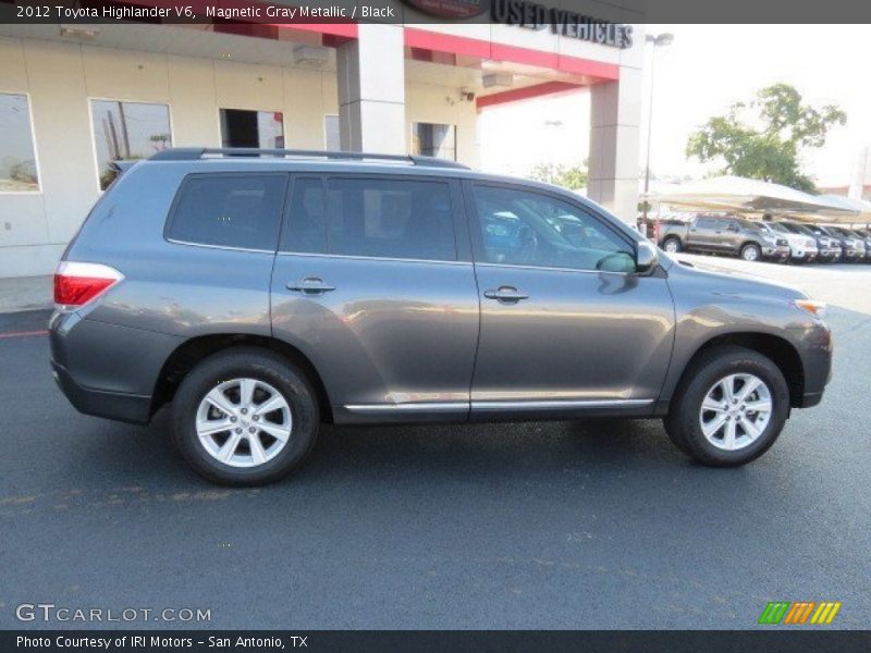 Magnetic Gray Metallic / Black 2012 Toyota Highlander V6