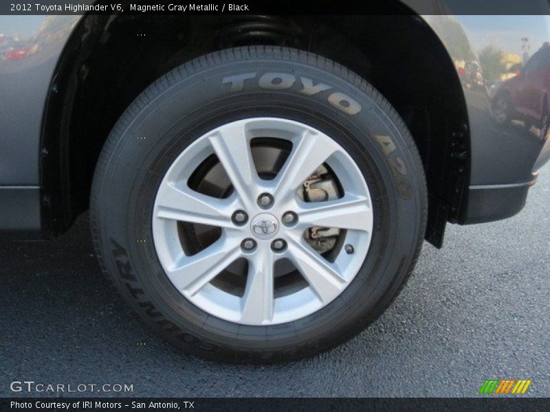 Magnetic Gray Metallic / Black 2012 Toyota Highlander V6