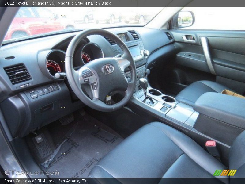 Magnetic Gray Metallic / Black 2012 Toyota Highlander V6