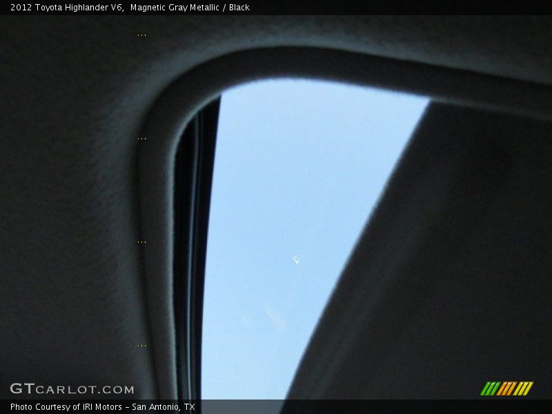 Magnetic Gray Metallic / Black 2012 Toyota Highlander V6