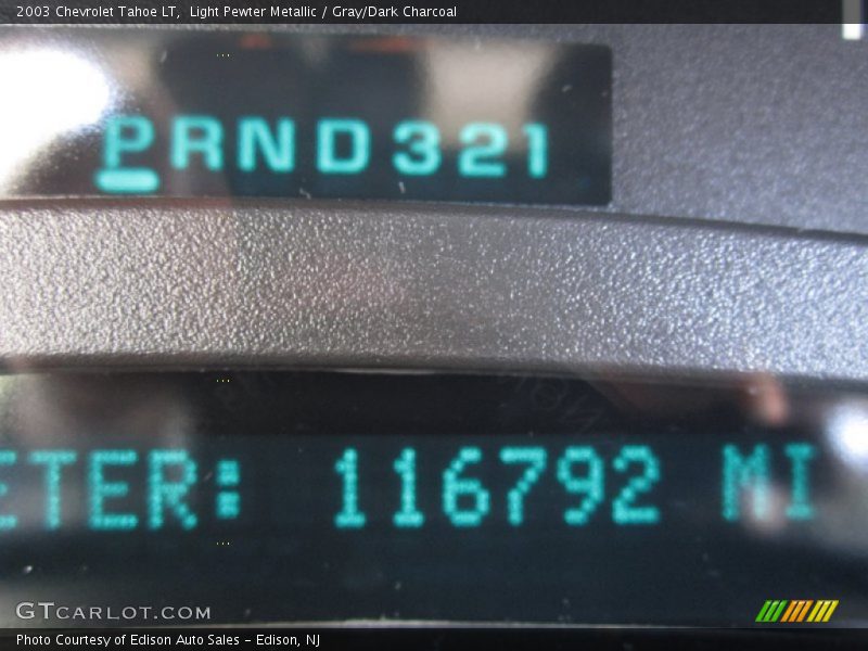 Light Pewter Metallic / Gray/Dark Charcoal 2003 Chevrolet Tahoe LT