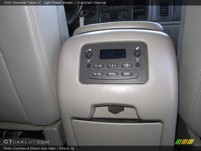 Light Pewter Metallic / Gray/Dark Charcoal 2003 Chevrolet Tahoe LT