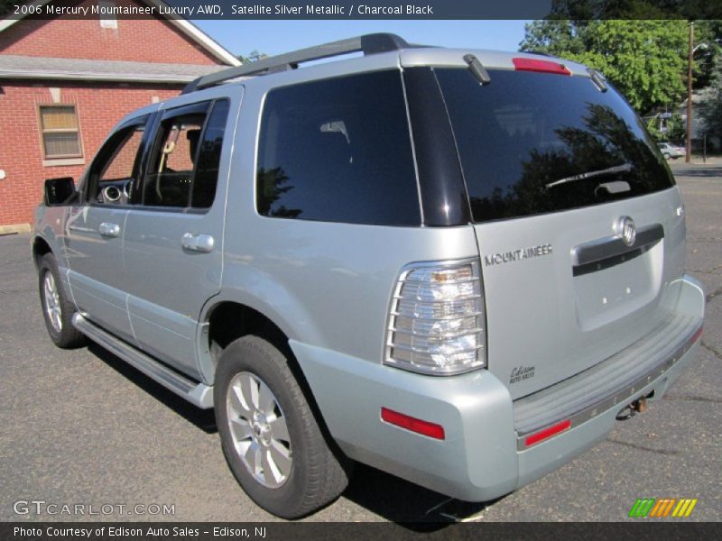 Satellite Silver Metallic / Charcoal Black 2006 Mercury Mountaineer Luxury AWD