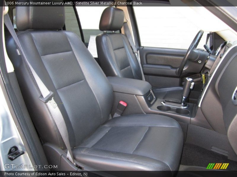 Satellite Silver Metallic / Charcoal Black 2006 Mercury Mountaineer Luxury AWD