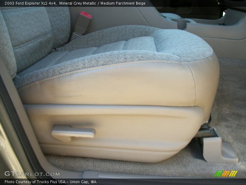 Mineral Grey Metallic / Medium Parchment Beige 2003 Ford Explorer XLS 4x4