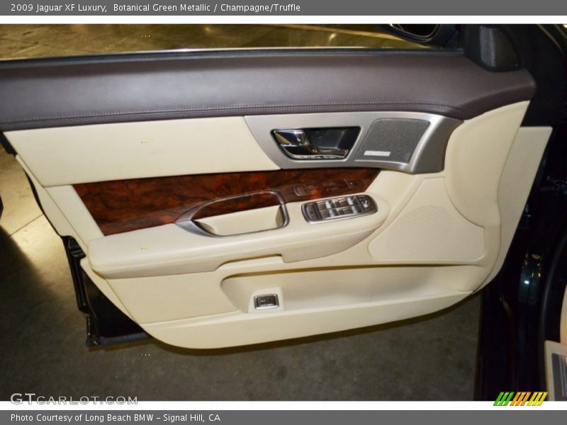 Botanical Green Metallic / Champagne/Truffle 2009 Jaguar XF Luxury