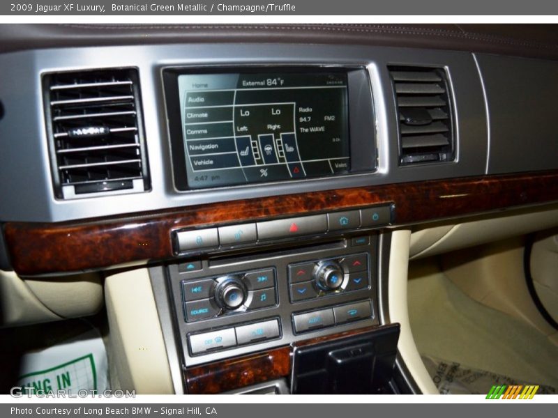 Botanical Green Metallic / Champagne/Truffle 2009 Jaguar XF Luxury