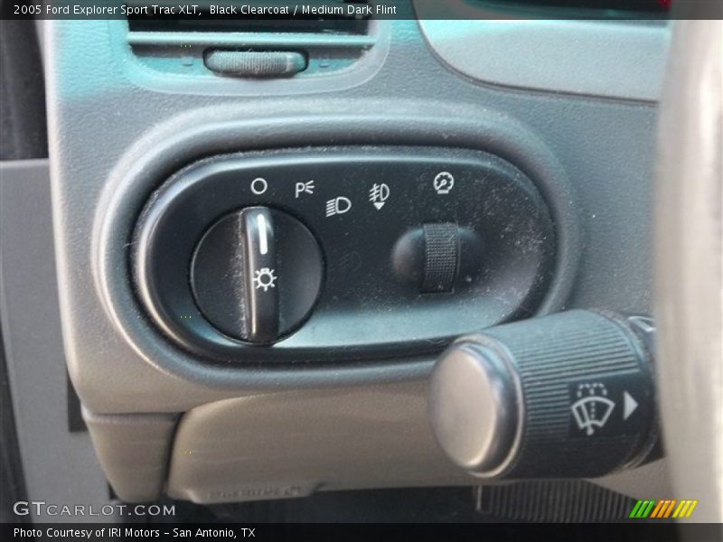 Black Clearcoat / Medium Dark Flint 2005 Ford Explorer Sport Trac XLT