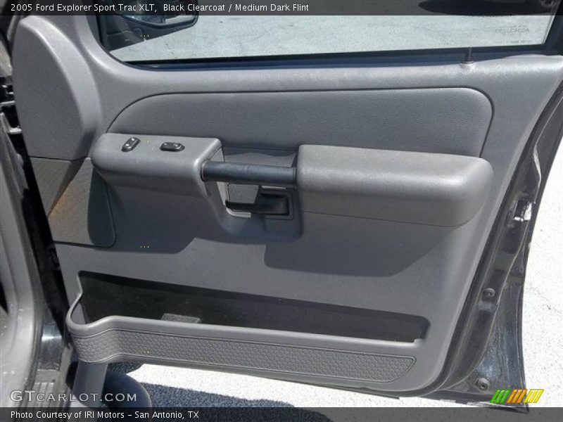 Black Clearcoat / Medium Dark Flint 2005 Ford Explorer Sport Trac XLT