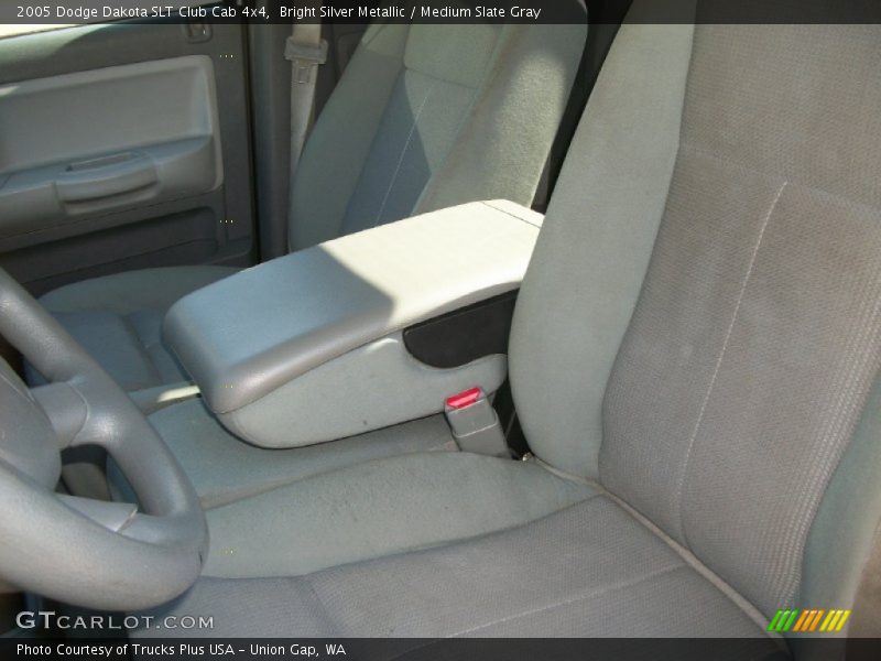 Bright Silver Metallic / Medium Slate Gray 2005 Dodge Dakota SLT Club Cab 4x4