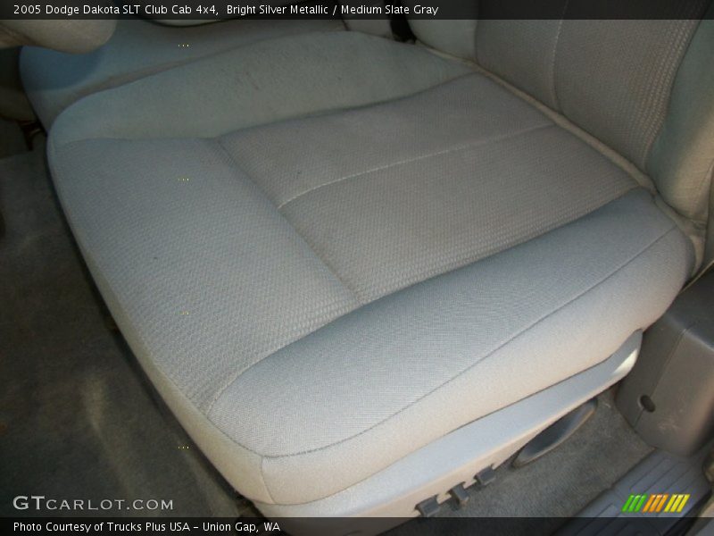 Bright Silver Metallic / Medium Slate Gray 2005 Dodge Dakota SLT Club Cab 4x4